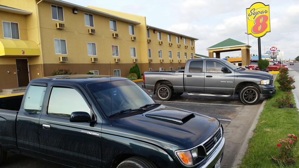 Super 8 By Wyndham Dodge City Kültér fotó