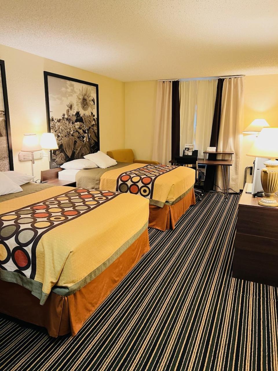 Super 8 By Wyndham Dodge City Kültér fotó